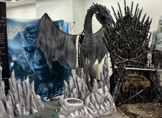 Game of Thrones throne Red Cape